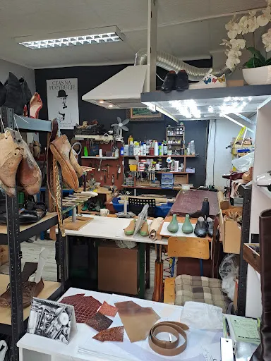 "SKORA" Pracownia Obuwia